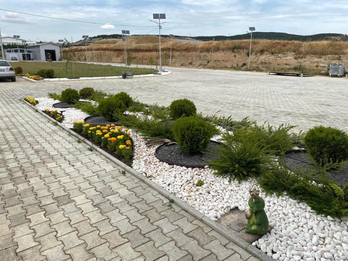 Kostovski Rooms-Near E75 To Greece เวเลส ภายนอก รูปภาพ